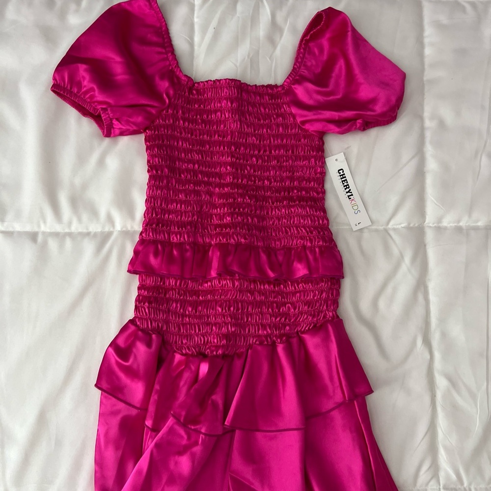 Elegant Pink Dance Costume for Captivating Performances